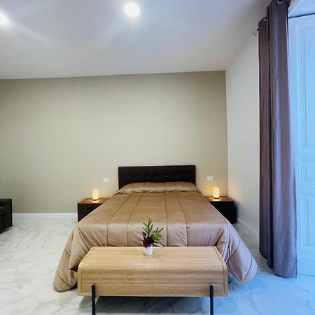 Nerisa Home Наполи Екстериор снимка