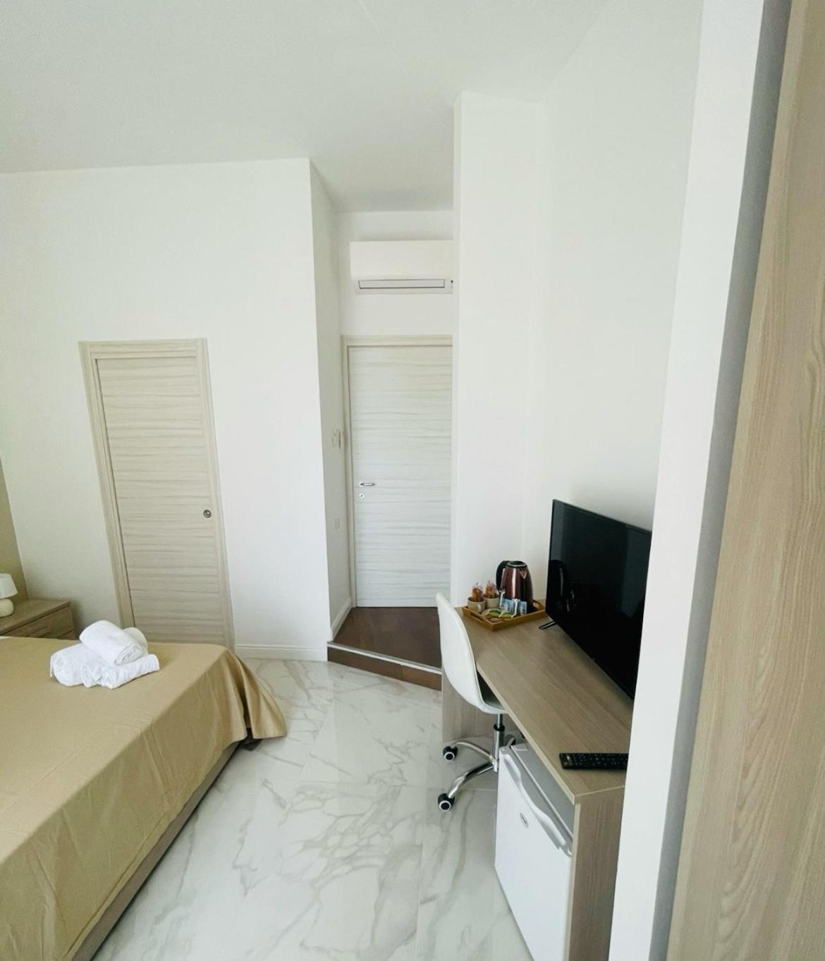 Nerisa Home Наполи Екстериор снимка