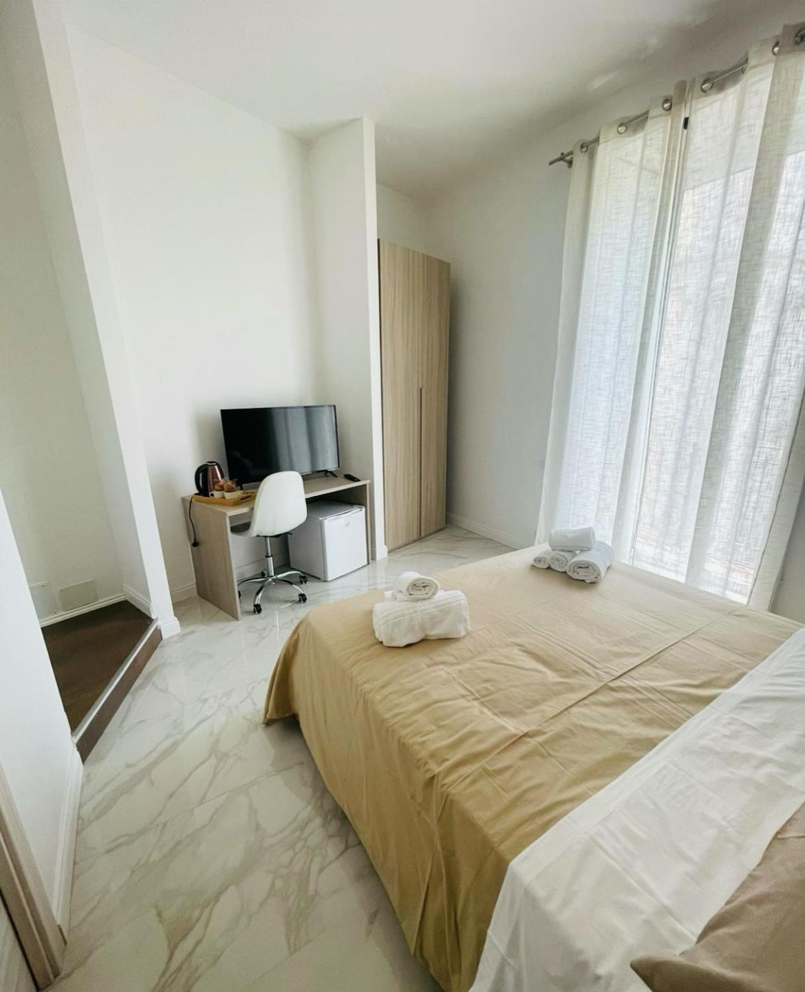 Nerisa Home Наполи Екстериор снимка