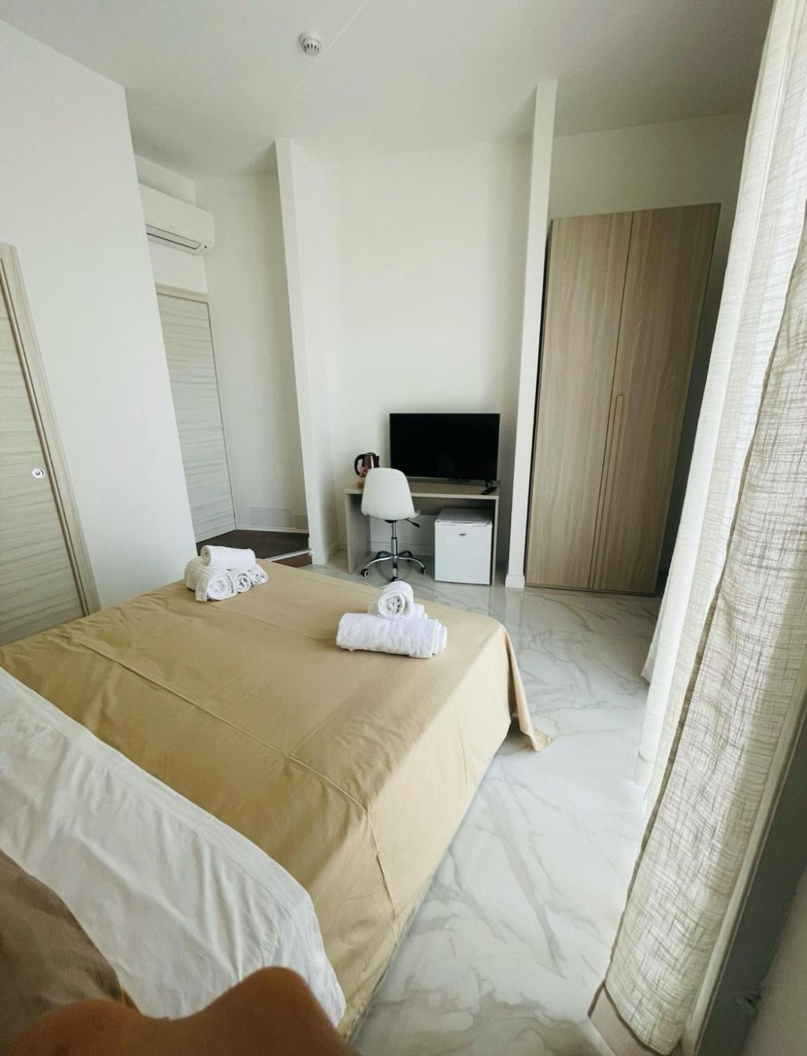 Nerisa Home Наполи Екстериор снимка